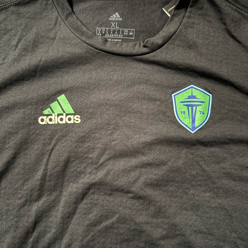 Adidas Women’s MLS Seattle Sounders FC Black Short Sleeve Warmup Tee - XL - Picture 2 of 4